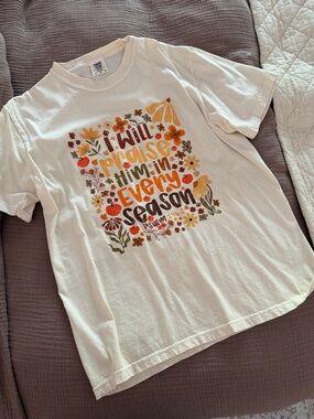 Comfort Colors T-shirt - I Will Praise Him in Every Season